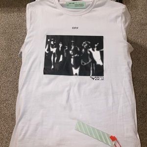 Off-White Graphic Tee Spray Painted Arrow